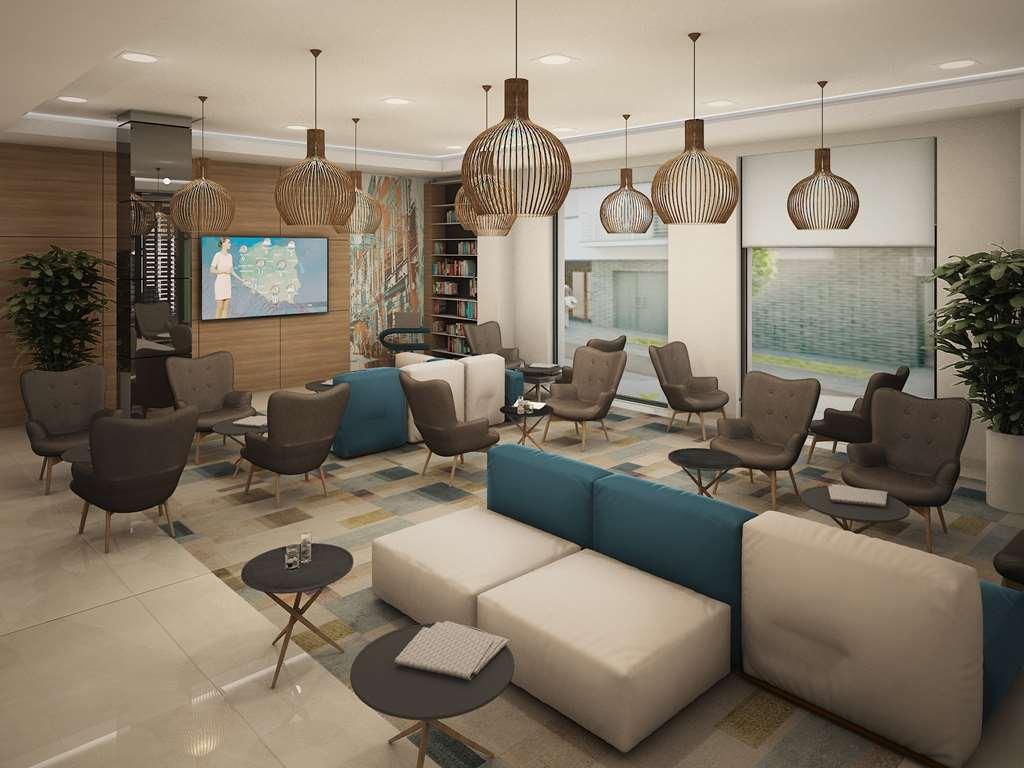 Q Hotel